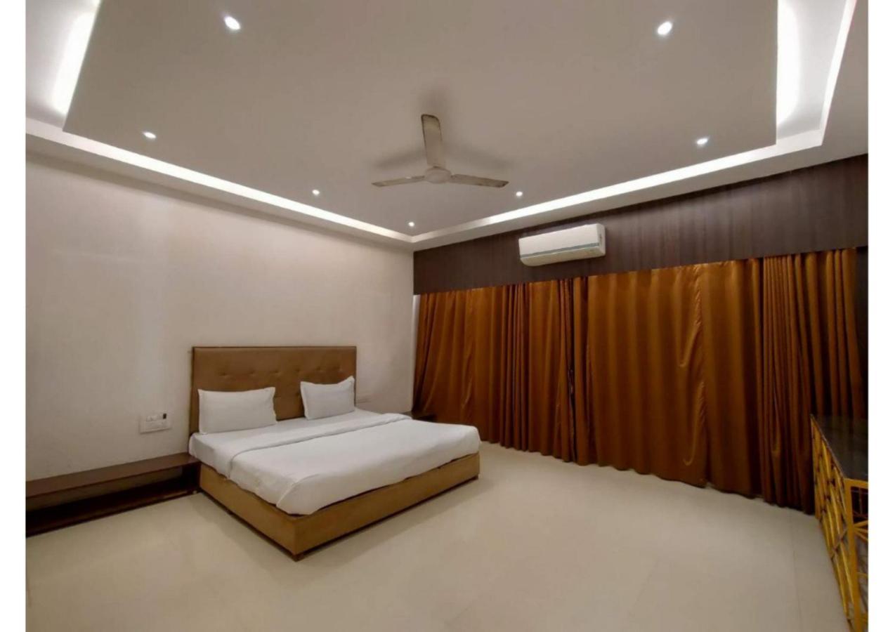 Air Infinity Casa Pool 5Bhk Villa Igatpuri Bagian luar foto